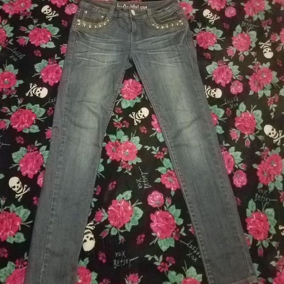 💕LA Idol Skinny Denim Super Bling Back Pockets! - Picture 4 of 5
